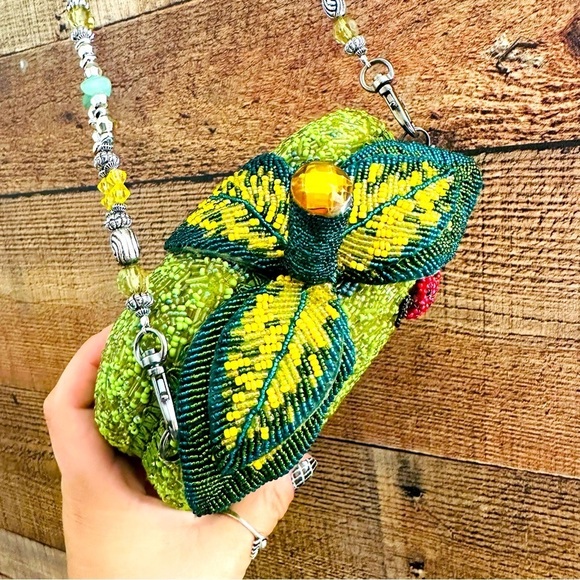 Mary Frances Unique Apple A Day Beaded Purse - Picture 8 of 13